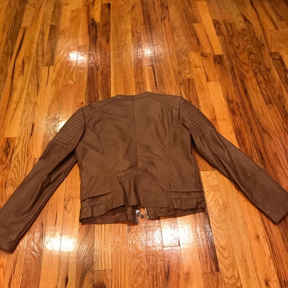 Coat - Picture 1 of 2